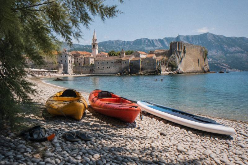 Kayak and SUP Caves Tour